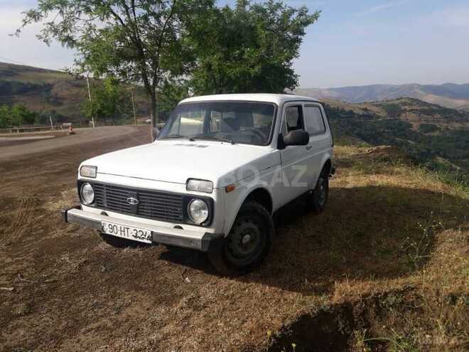 LADA (VAZ) Niva 1998, 318,000 km - 1.6 l - Lerik