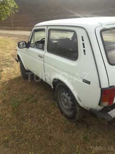 LADA (VAZ) Niva 1998, 318,000 km - 1.6 l - Lerik