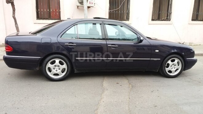 Mercedes E 240 1999, 563,000 km - 2.4 l - Bakı