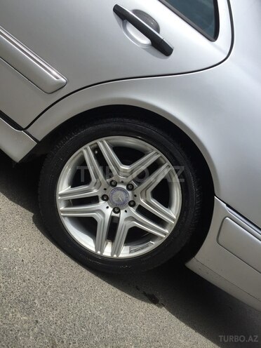 Mercedes E 220 1998, 254,000 km - 2.2 l - Bakı