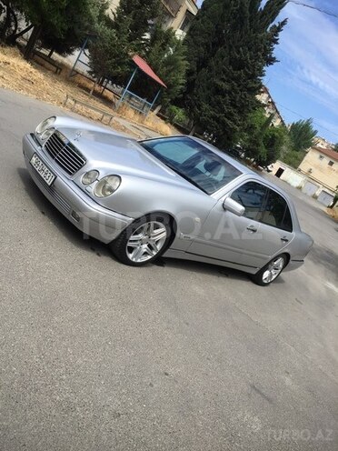 Mercedes E 220 1998, 254,000 km - 2.2 l - Bakı
