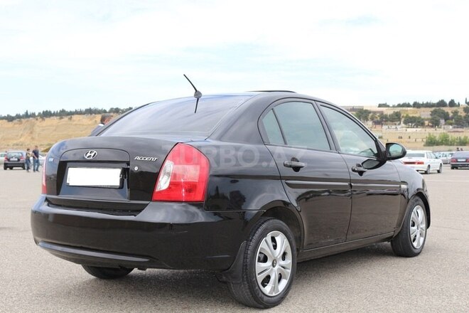 Hyundai Accent 2007, 200,000 km - 1.6 l - Bakı