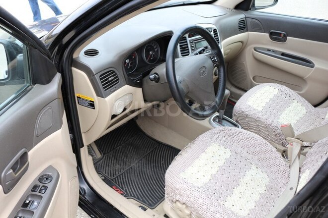 Hyundai Accent 2007, 200,000 km - 1.6 l - Bakı