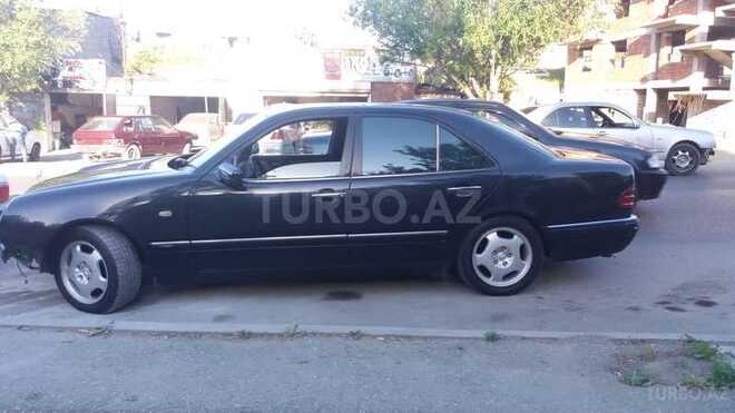 Mercedes E 240 1998, 250,000 km - 2.4 l - Bakı