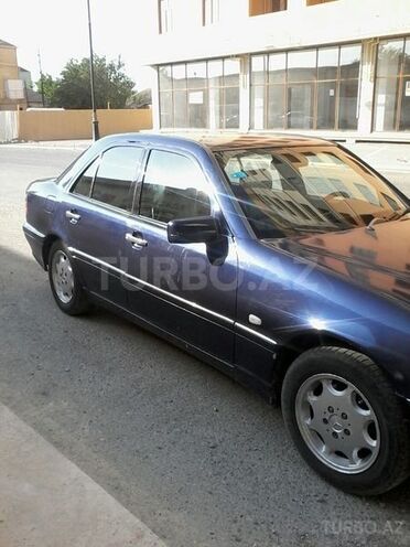 Mercedes C 240 1999, 319,000 km - 2.4 л - Bakı