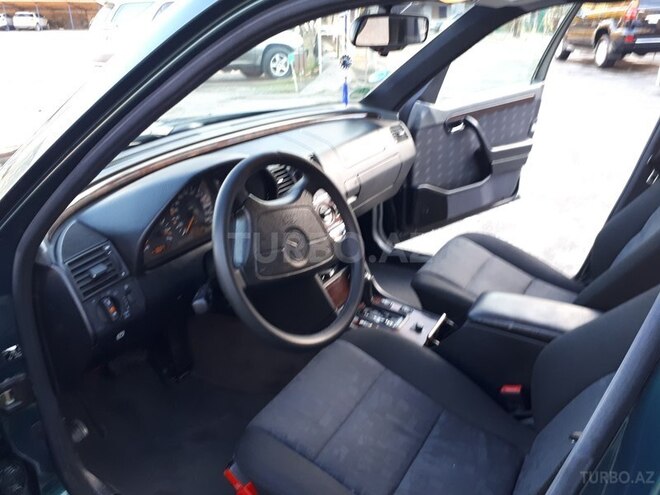 Mercedes C 200 1996, 380,000 km - 2.0 л - Bakı