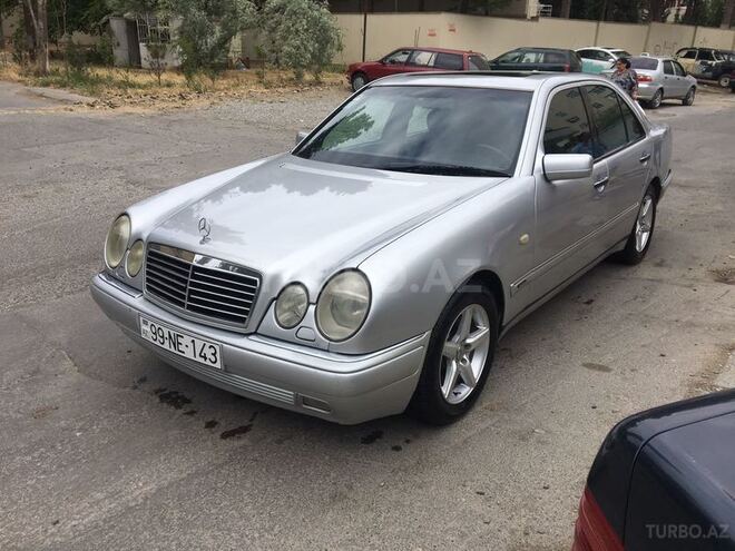Mercedes E 240 1998, 317,000 km - 2.4 l - Bakı