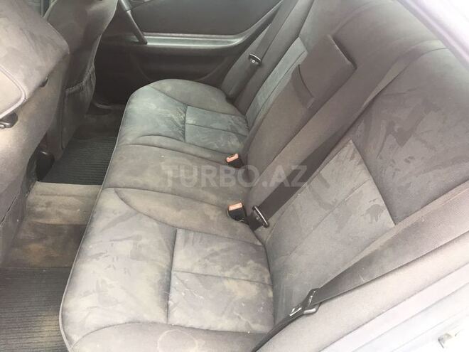Mercedes E 240 1998, 317,000 km - 2.4 l - Bakı