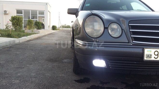 Mercedes E 230 1997, 340,000 km - 2.3 l - Ucar