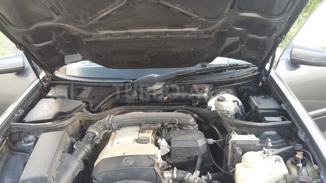 Mercedes E 230 1997, 340,000 km - 2.3 l - Ucar