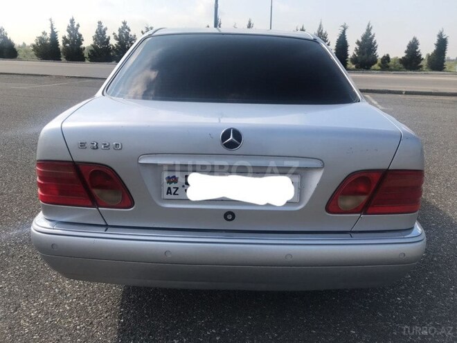 Mercedes E 240 1998, 270,000 km - 2.8 l - Bakı