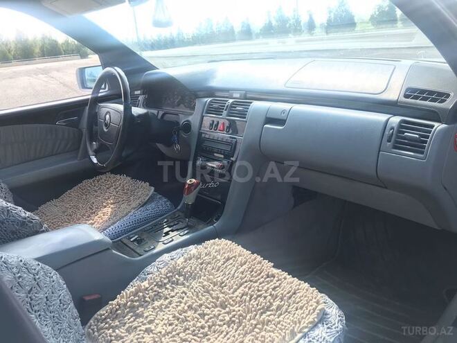 Mercedes E 240 1998, 270,000 km - 2.8 l - Bakı