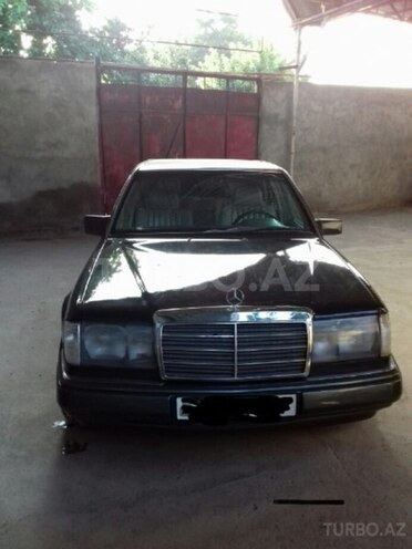 Mercedes E 230 1990, 250,200 km - 2.3 l - Gəncə