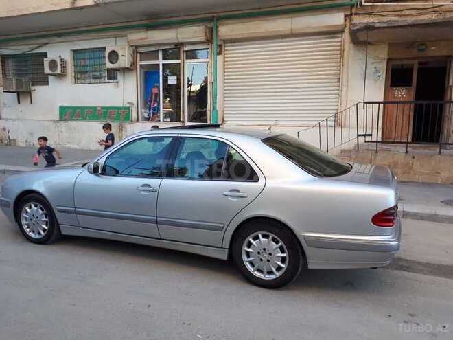 Mercedes E 280 2001, 284,951 km - 2.8 l - Bakı