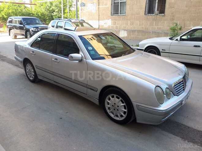 Mercedes E 280 2001, 284,951 km - 2.8 l - Bakı