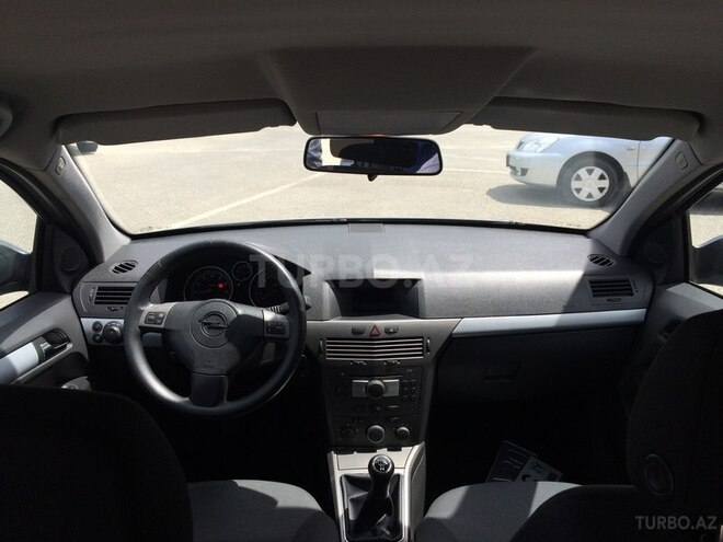 Opel Astra 2006, 152,000 km - 1.4 л - Bakı