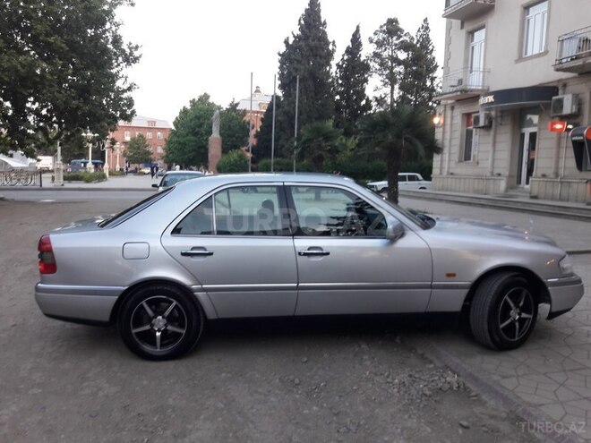 Mercedes C 220 1994, 298,995 km - 2.2 l - Gəncə