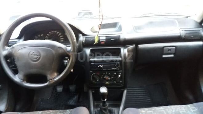 Opel Astra 1994, 223,000 km - 1.6 l - Sumqayıt