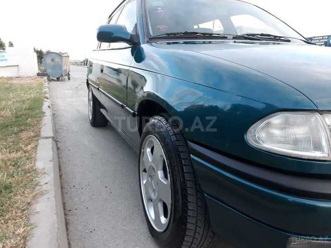 Opel Astra 1994, 223,000 km - 1.6 l - Sumqayıt