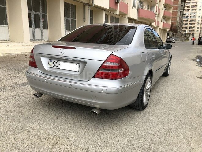 Mercedes E 240 2004, 300,000 km - 2.6 l - Bakı