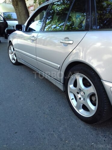 Mercedes E 220 1999, 500,000 km - 2.2 l - Bakı