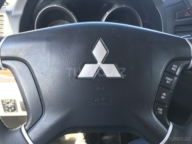 Mitsubishi Pajero 2007, 113,000 km - 3.0 l - Bakı
