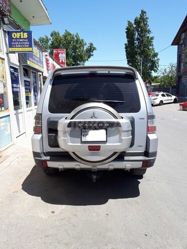 Mitsubishi Pajero 2007, 172,000 km - 3.0 l - Bakı