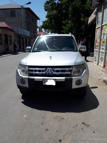 Mitsubishi Pajero 2007, 172,000 km - 3.0 l - Bakı