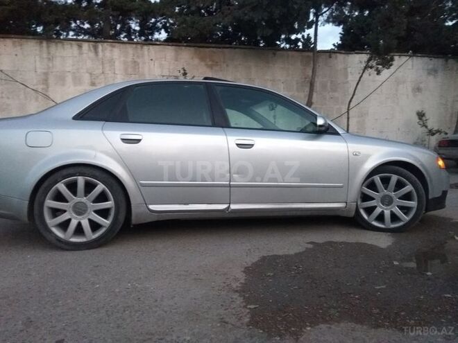 Audi A4 2004, 284,000 km - 1.8 l - Bakı
