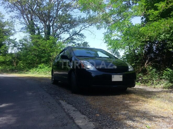 Toyota Prius 2004, 242,300 km - 1.5 l - Qax
