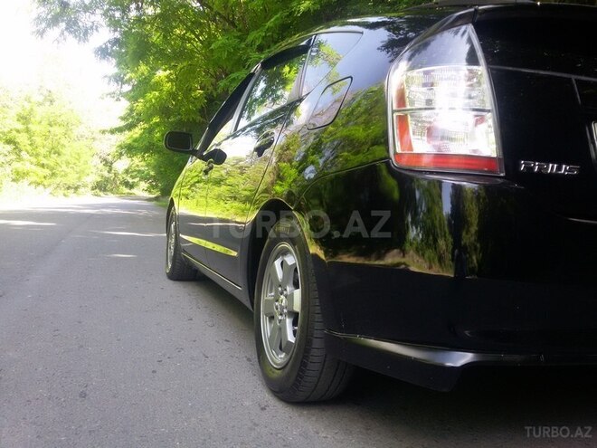 Toyota Prius 2004, 242,300 km - 1.5 l - Qax