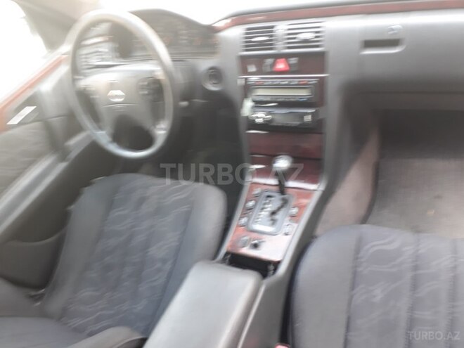 Mercedes E 200 1998, 246,400 km - 2.0 л - Bakı