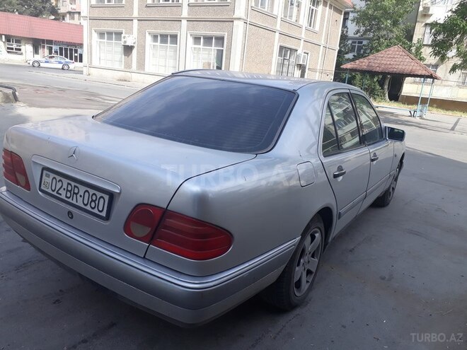 Mercedes E 200 1998, 246,400 km - 2.0 л - Bakı