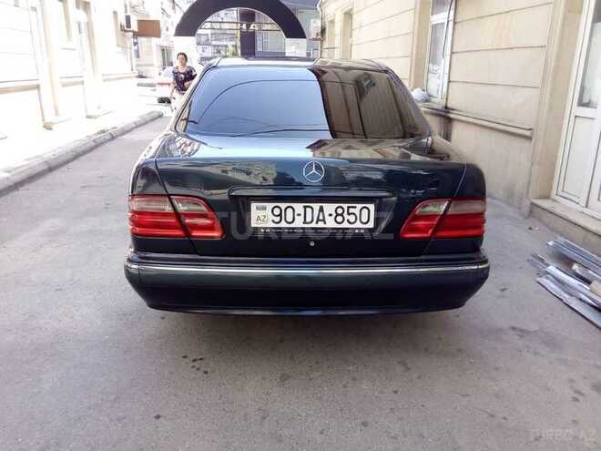 Mercedes E 240 2001, 187,200 km - 2.6 l - Bakı