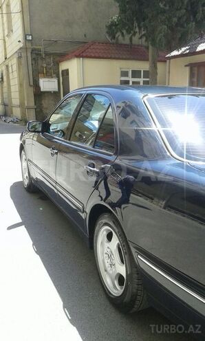 Mercedes E 240 2001, 187,200 km - 2.6 l - Bakı