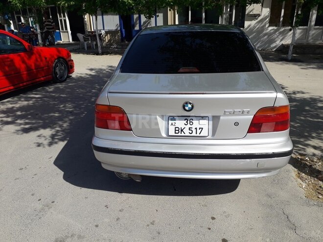 BMW 528 1996, 236,000 km - 2.8 л - Xırdalan
