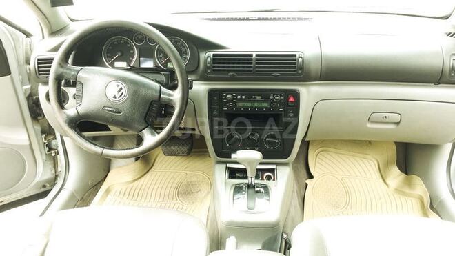 Volkswagen Passat 2001, 169,000 km - 1.8 л - Bakı