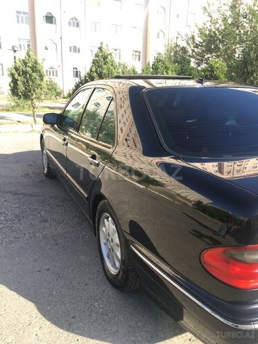 Mercedes E 240 2002, 217,000 km - 2.6 l - Sumqayıt