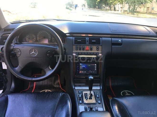 Mercedes E 240 2002, 217,000 km - 2.6 l - Sumqayıt