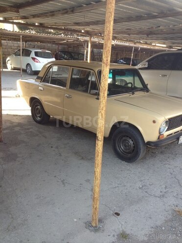 LADA (VAZ) 21011 1983, 300,000 km - 1.6 л - Bakı