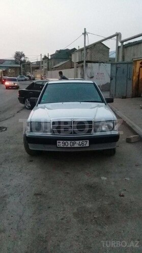 Mercedes 190 1990, 362,000 km - 1.8 л - Qusar