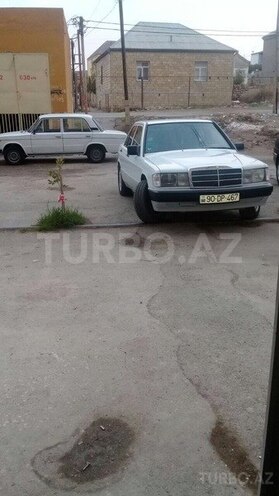 Mercedes 190 1990, 362,000 km - 1.8 л - Qusar