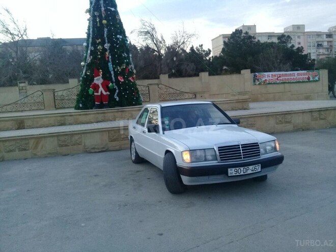 Mercedes 190 1990, 362,000 km - 1.8 л - Qusar