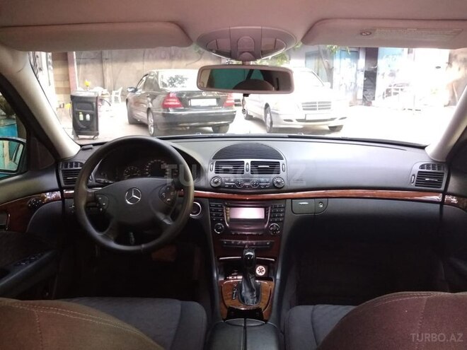 Mercedes E 240 2002, 226,000 km - 2.4 л - Bakı