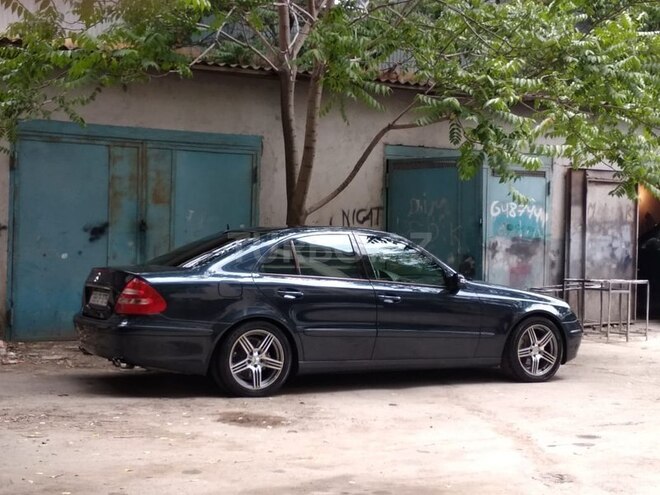 Mercedes E 240 2002, 226,000 km - 2.4 л - Bakı