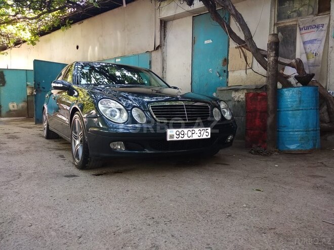 Mercedes E 240 2002, 226,000 km - 2.4 л - Bakı