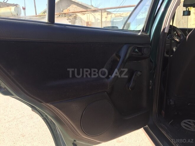 Volkswagen Golf 1996, 292,000 km - 1.8 l - Sumqayıt