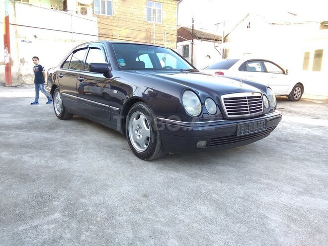 Mercedes E 240 1998, 315,000 km - 2.4 l - Bakı