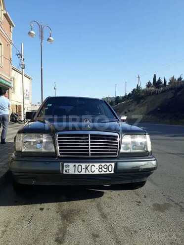 Mercedes E 220 1995, 278,000 km - 2.2 l - Bakı