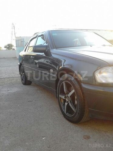 Mercedes C 200 1999, 380,000 km - 2.0 l - Sumqayıt